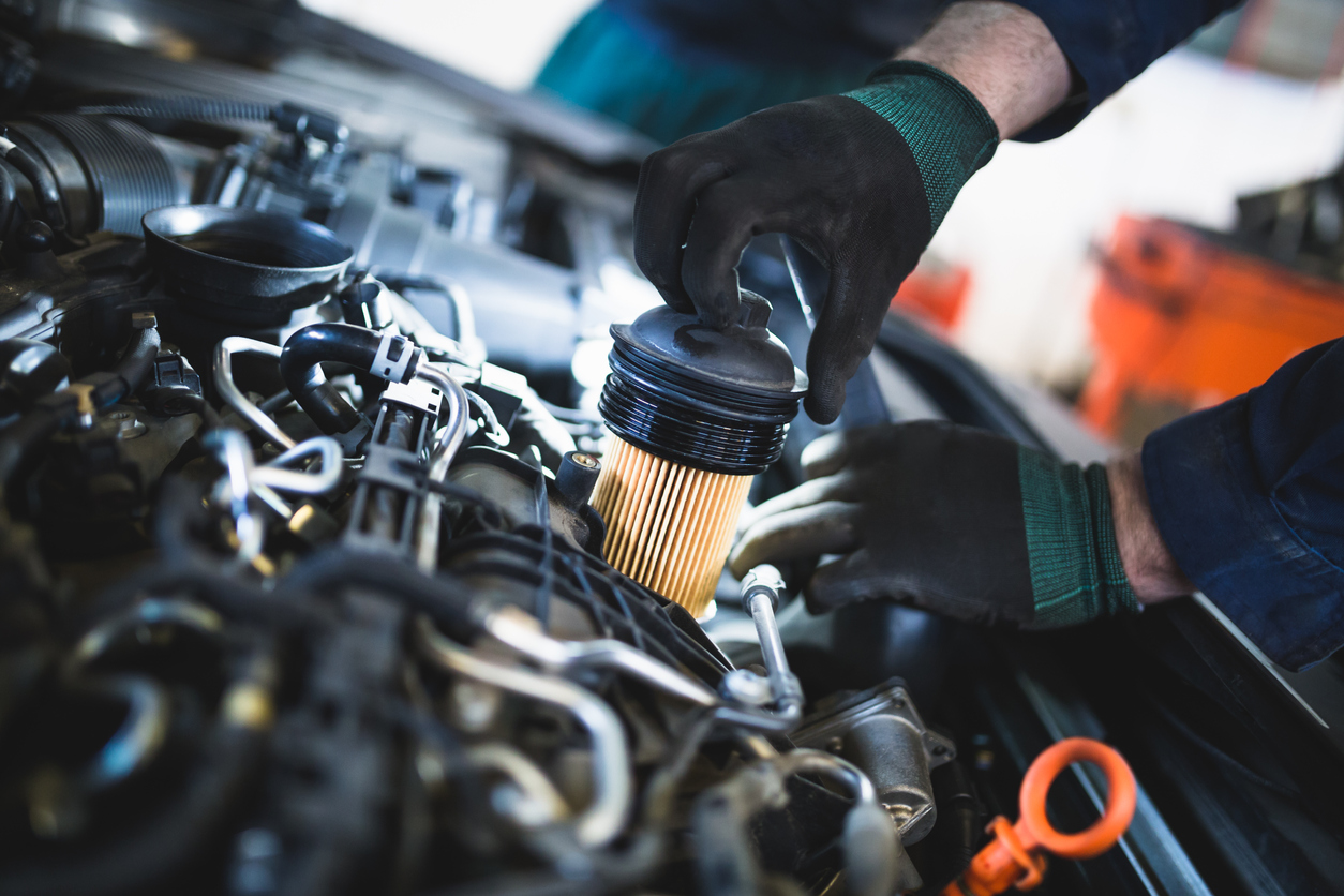 iStock 652660336 | Loja de Auto Peças